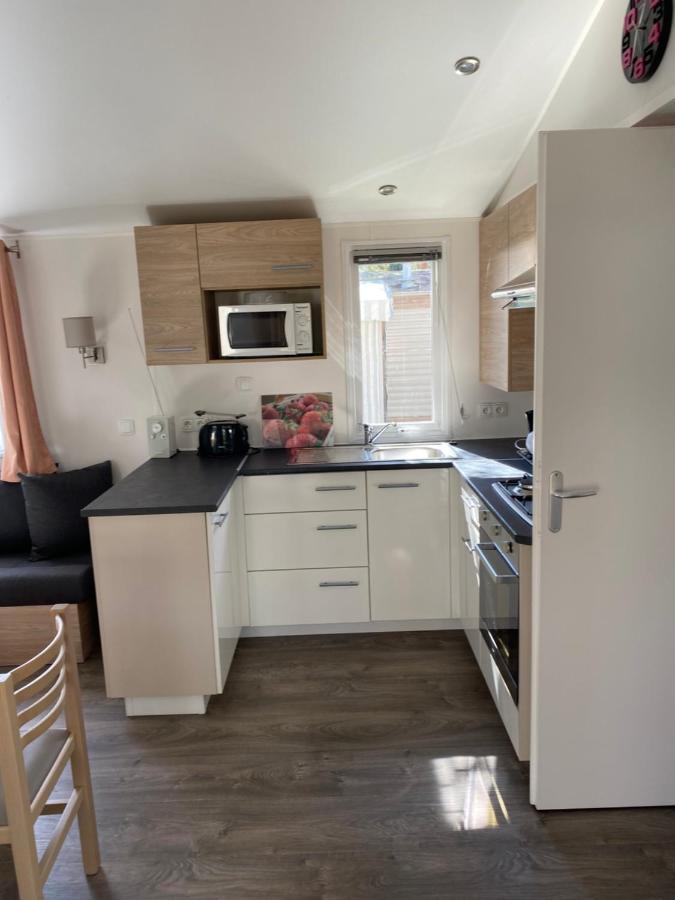 Mobil-Home 4 6 Personnes 2 Chambres Camping Le Bois Dormant Saint-Jean-de-Monts Exteriör bild